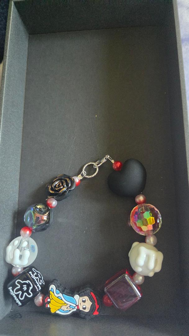 Snow White Bracelet