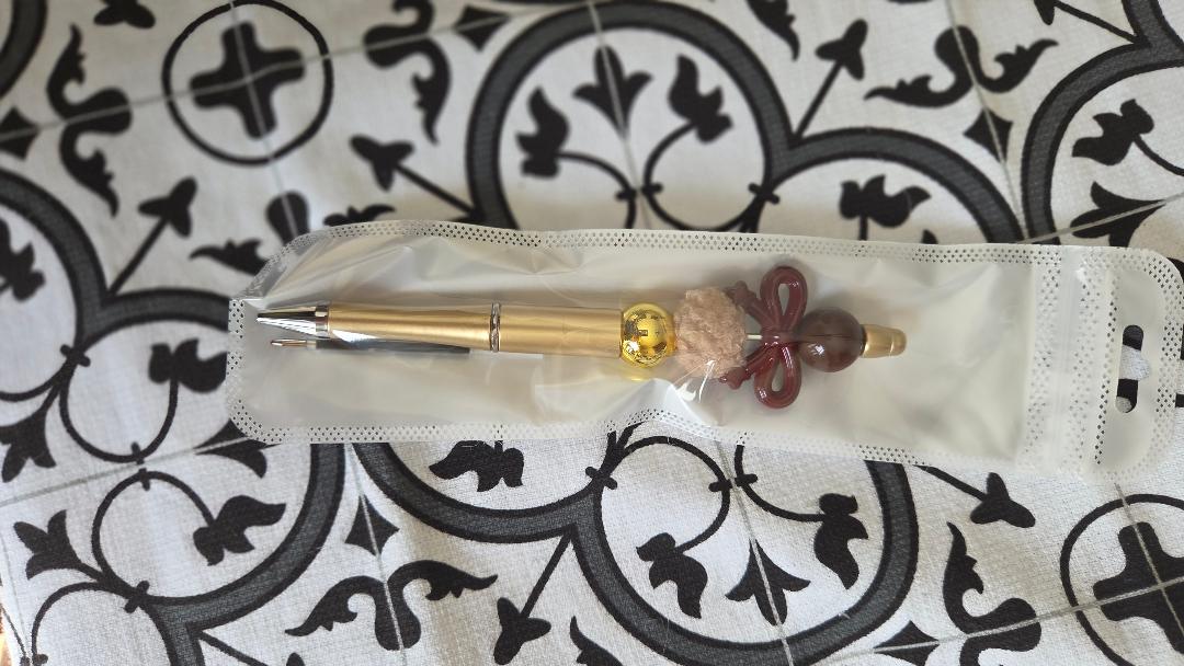 Brown Bow Pen