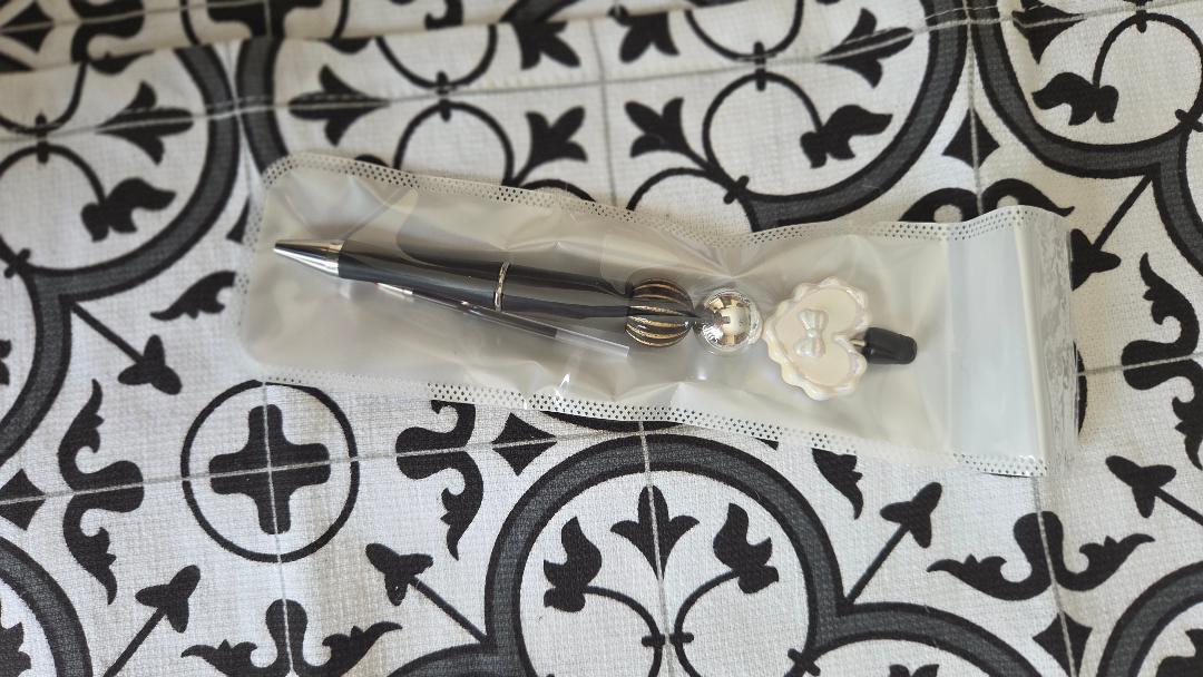 Black Heart Pen