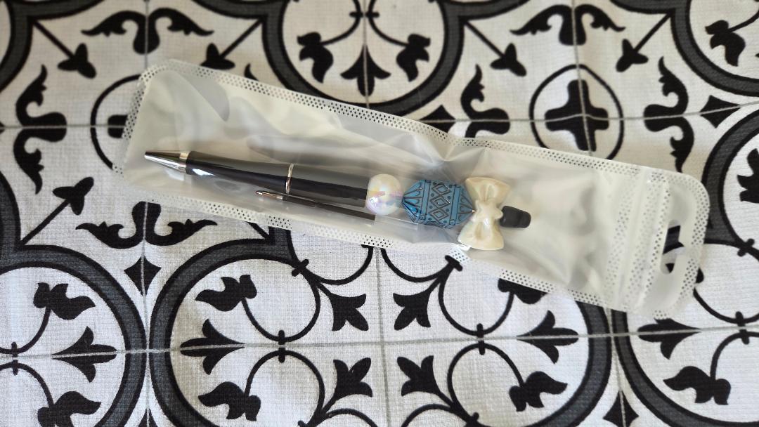 Black and Blue Pen