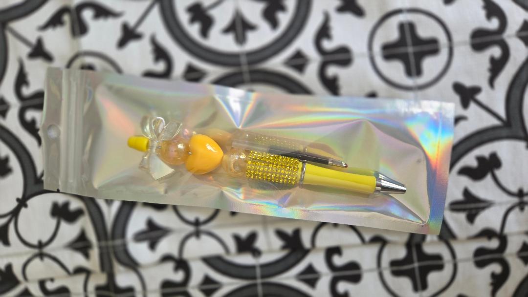 Yellow Heart and Bow Pen